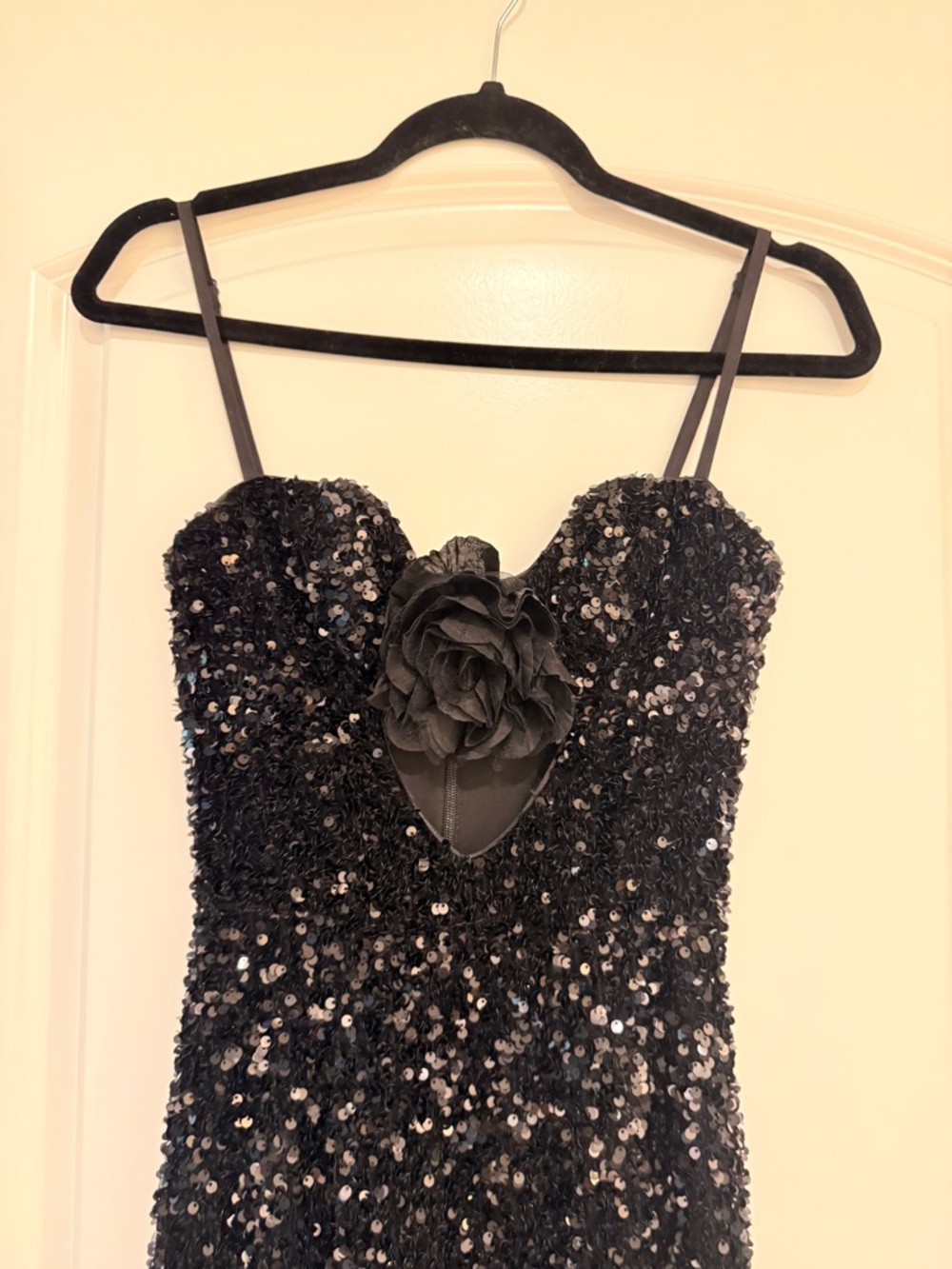 Helsi Lyla Cutout Embellished Sequin Dress/Gown XS/0 - Picture 2 of 7